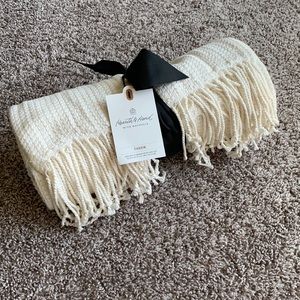 Hearth & Hand throw blanket